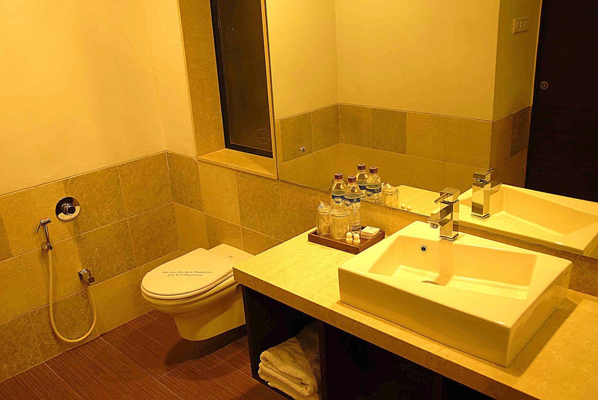 דמאן Silver Sands Beach Resort מראה חיצוני תמונה