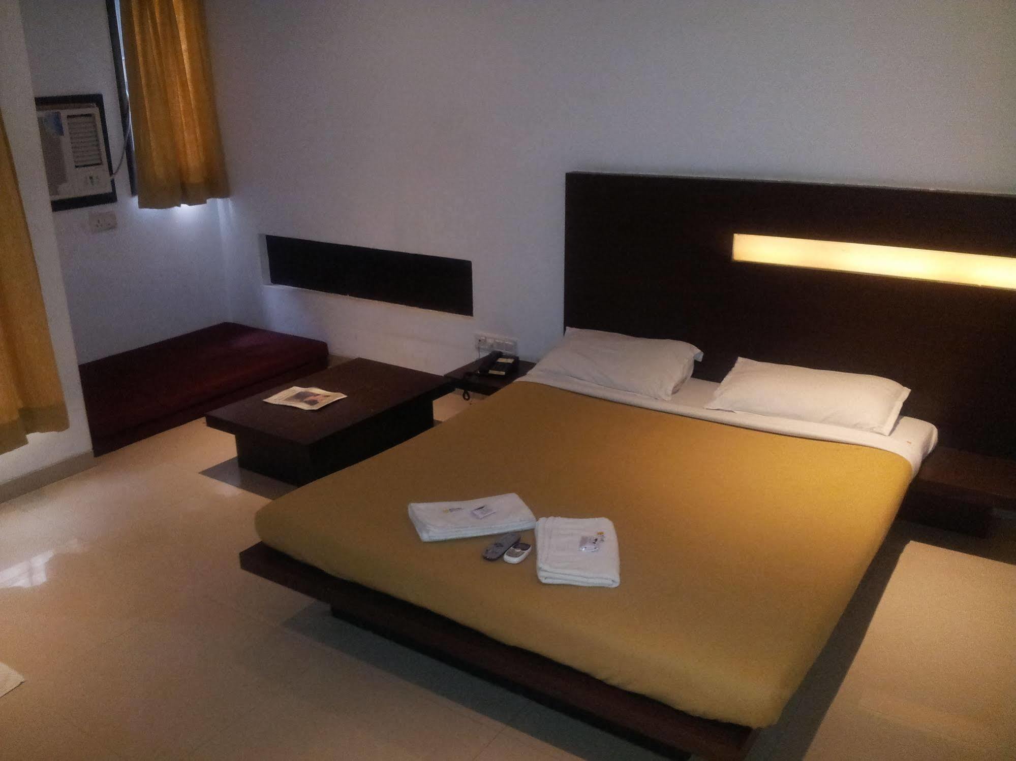 דמאן Silver Sands Beach Resort מראה חיצוני תמונה